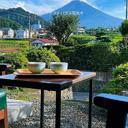 富士山を眺められる宿 ゲストハウス花水木 Nishikatsura Exterior foto